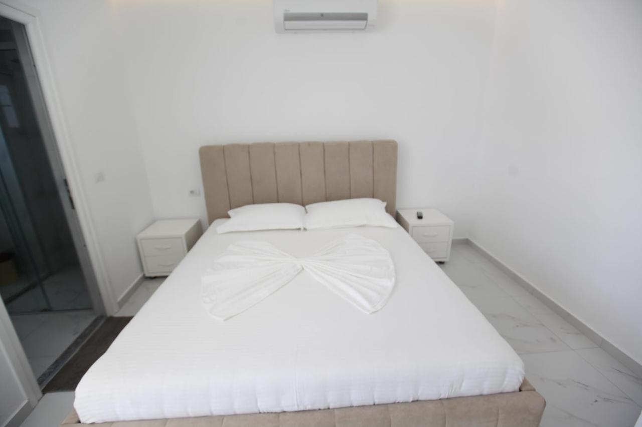 Anna Hotel Ksamil Ngoại thất bức ảnh