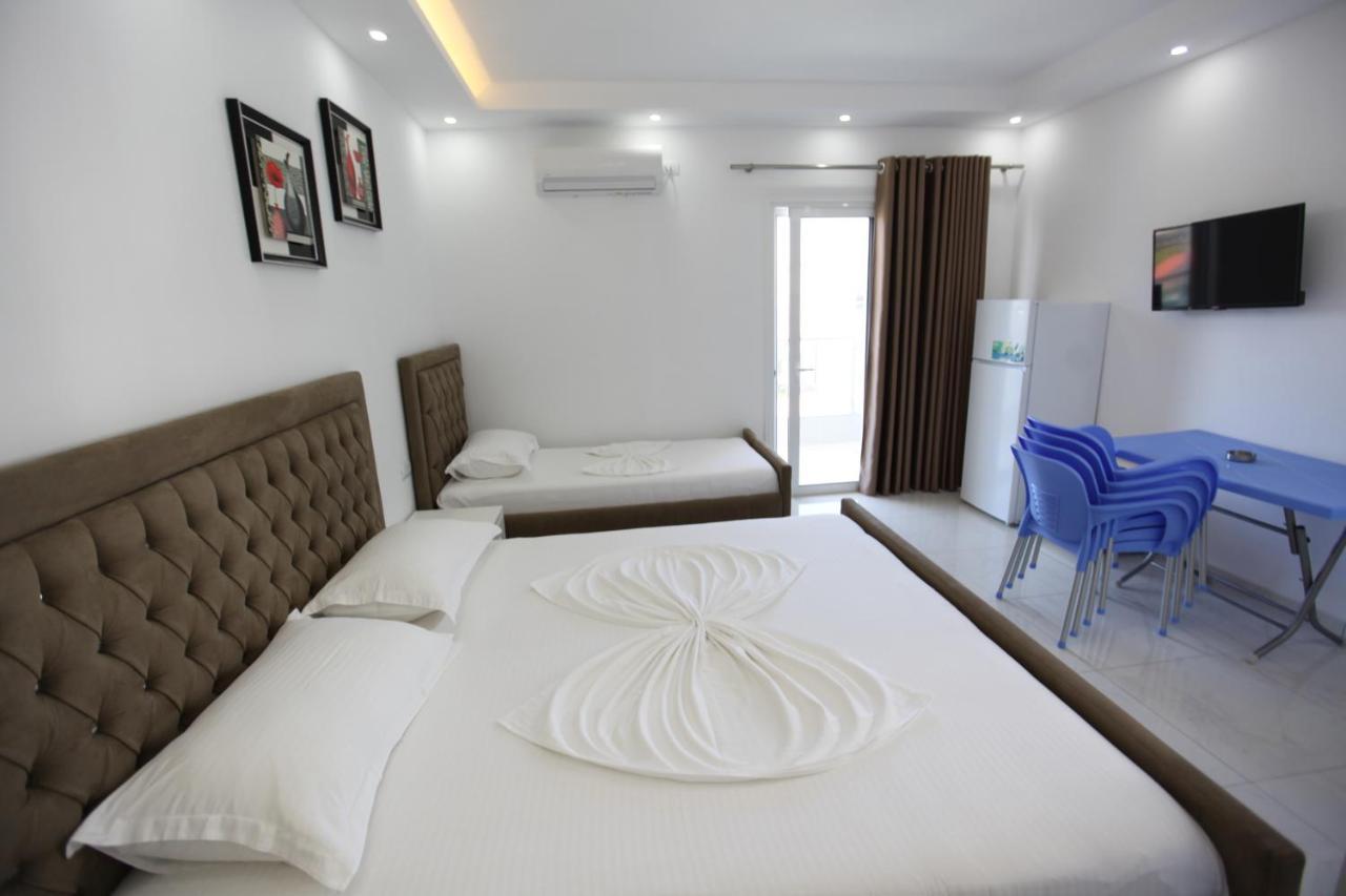 Anna Hotel Ksamil Ngoại thất bức ảnh