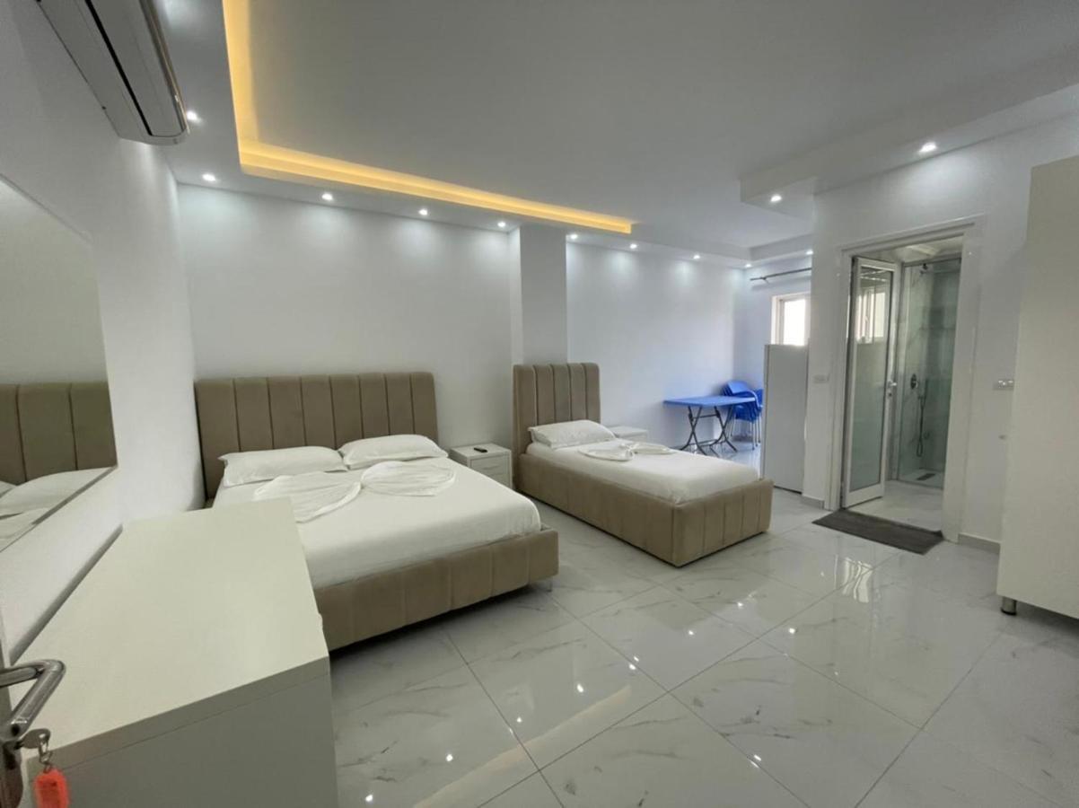 Anna Hotel Ksamil Ngoại thất bức ảnh