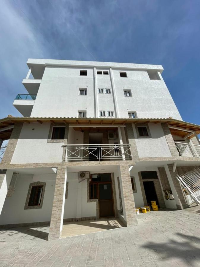 Anna Hotel Ksamil Ngoại thất bức ảnh