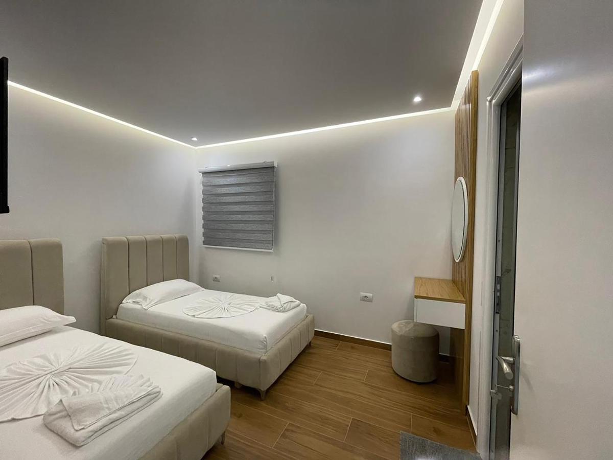 Anna Hotel Ksamil Ngoại thất bức ảnh