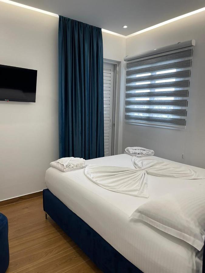 Anna Hotel Ksamil Ngoại thất bức ảnh