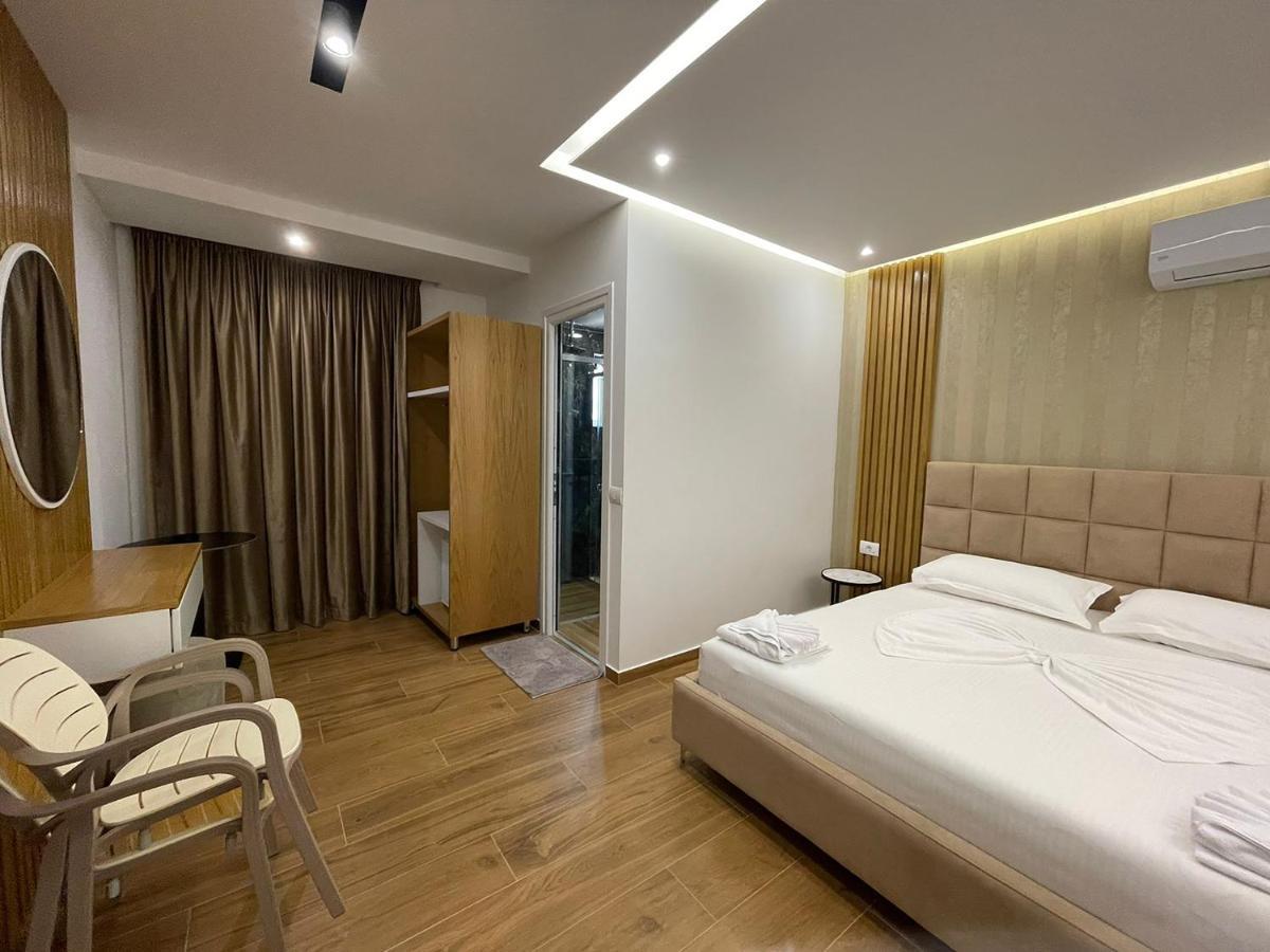 Anna Hotel Ksamil Ngoại thất bức ảnh