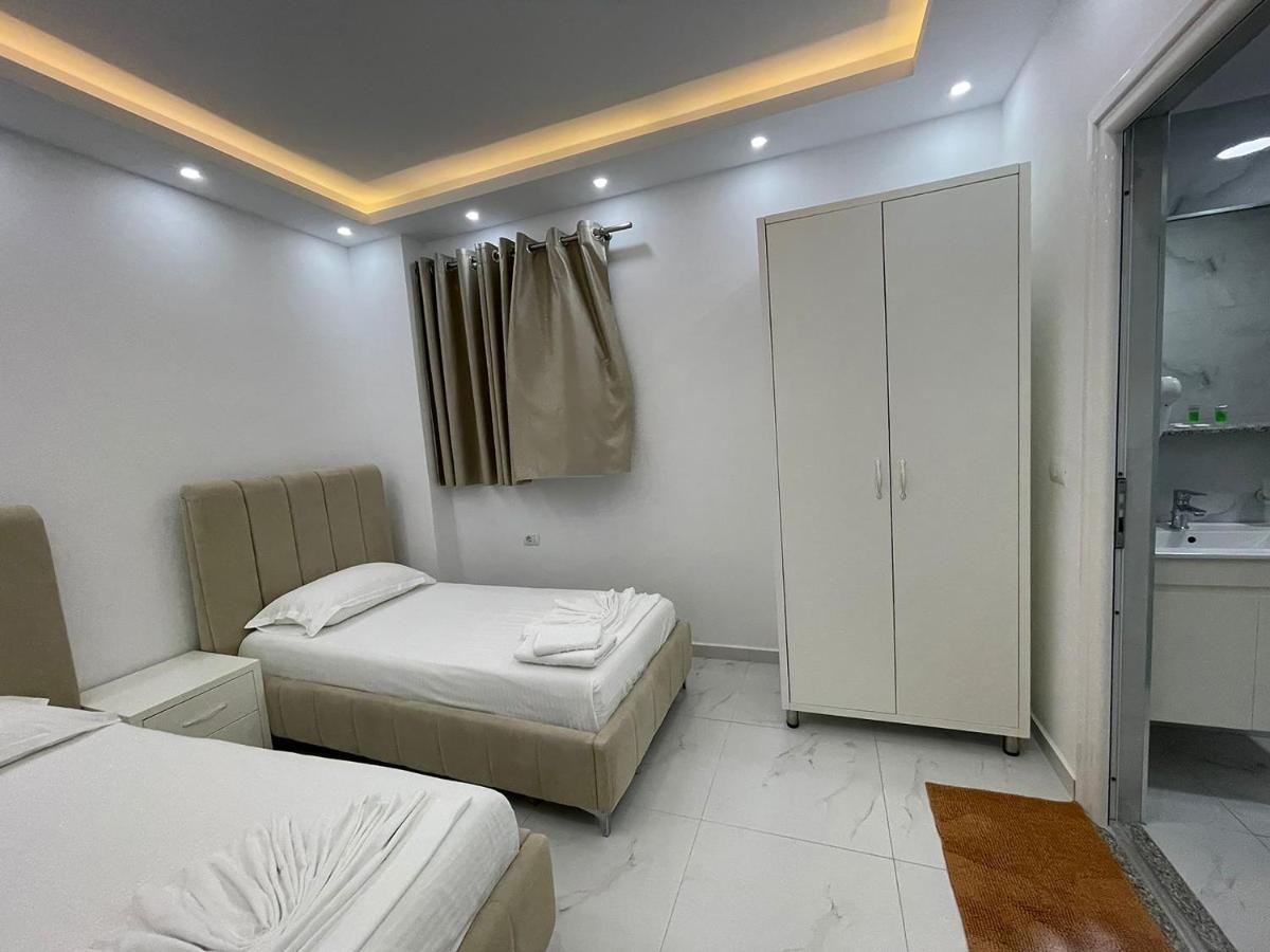 Anna Hotel Ksamil Ngoại thất bức ảnh