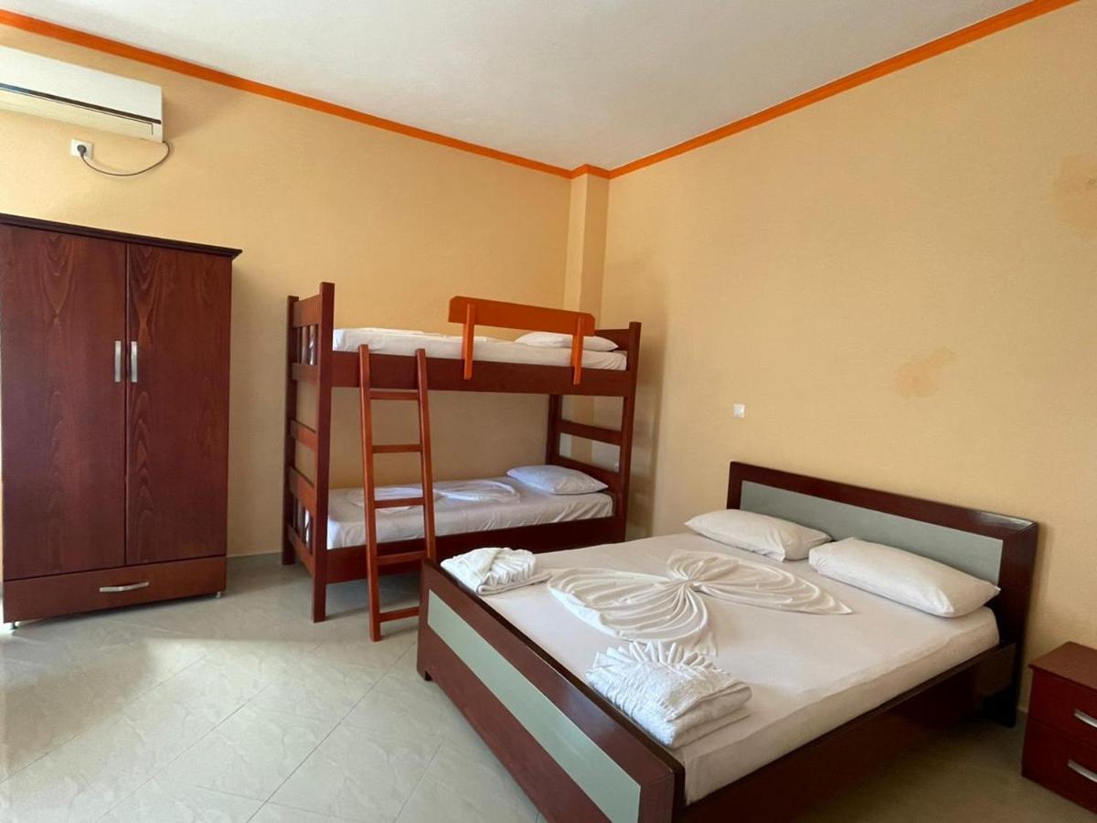 Anna Hotel Ksamil Ngoại thất bức ảnh