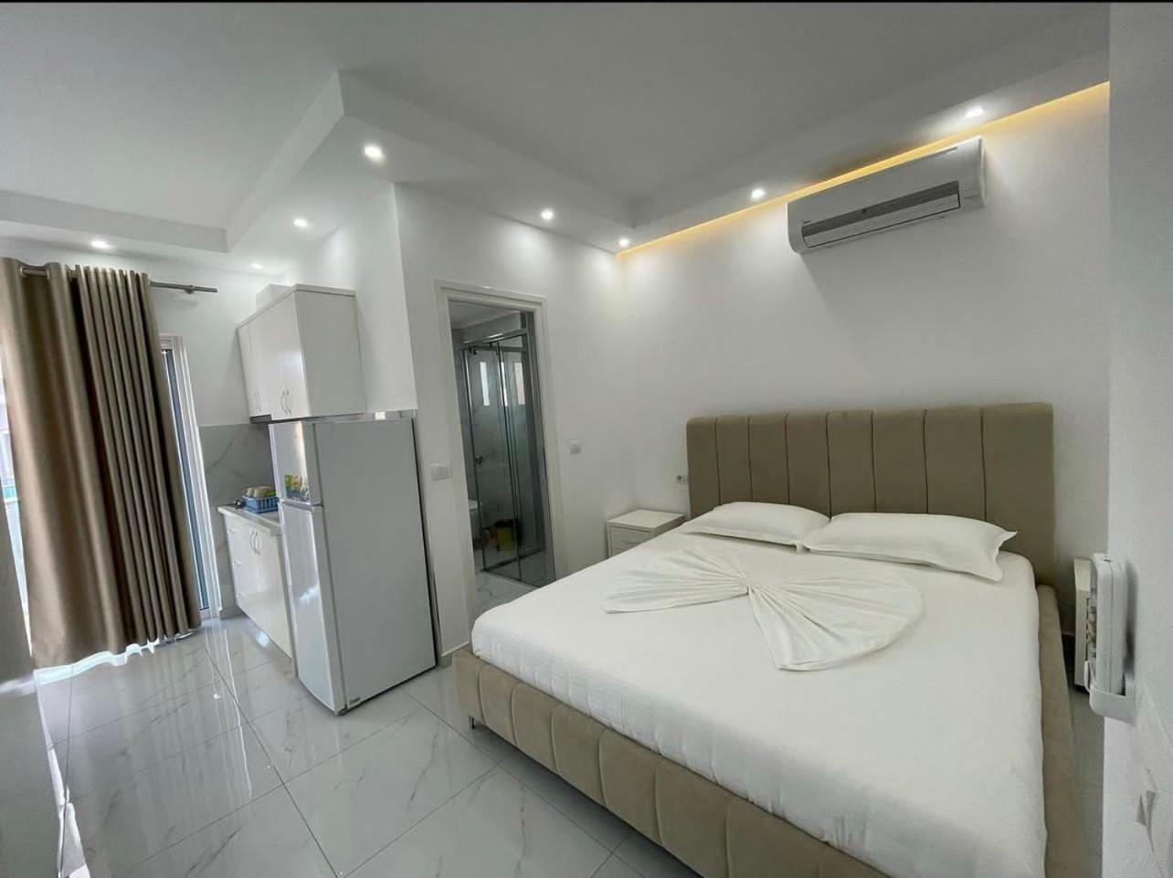 Anna Hotel Ksamil Ngoại thất bức ảnh